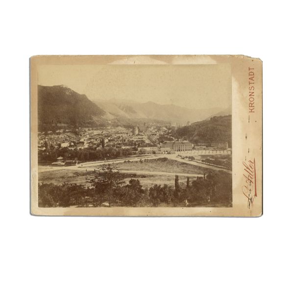 Orașul Brașov, două fotografii de cabinet