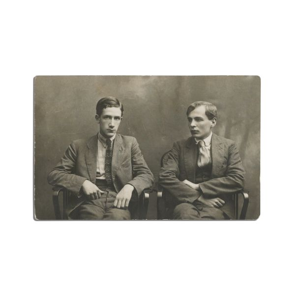 Ion Vinea și Henri Gad (Henri Fischman), fotografie tip carte poștală, semnată olograf de I. Vinea - Piesă rară