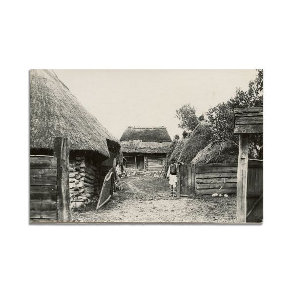 Așezare țărănească din Hățăgel, Hunedoara, fotografie de epocă 