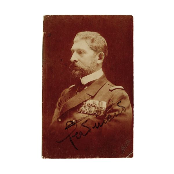 Regele Ferdinand I, fotografie tip carte poștală, cu semnătură olografă, atelier F. Mandy, cca. 1914