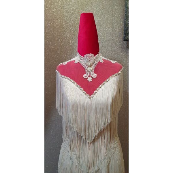 Rochie de ceremonie lucrată manual de creatoarea Mihaela Constantin