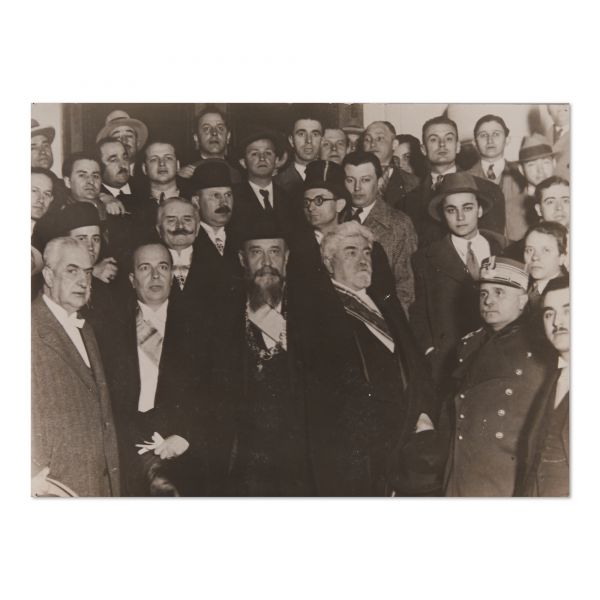 Doctorul Cantacuzino, C. Argetoianu, Ion Inculeț, Nicolae Iorga, Al. Vaida-Voevod, două fotografii de epocă, atelier St. Ignat