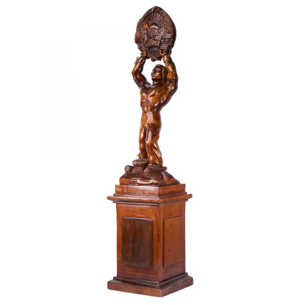 Proclamarea Republicii Populare Române, statuetă din lemn sculptat, 30 decembrie 1947