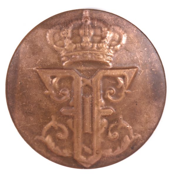 Însemn din cupru pentru casca militară, cu cifrul regelui Ferdinand I, Primul Război Mondial, 1916-1918