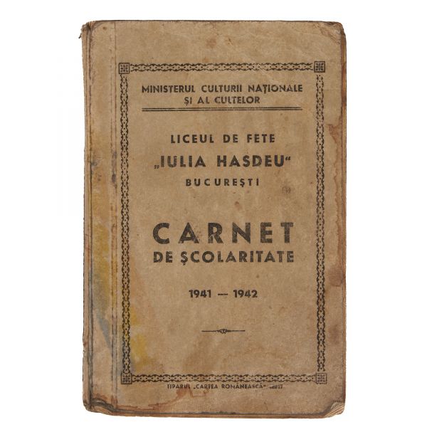 Douăsprezece carnete școlare din perioada 1924-1942
