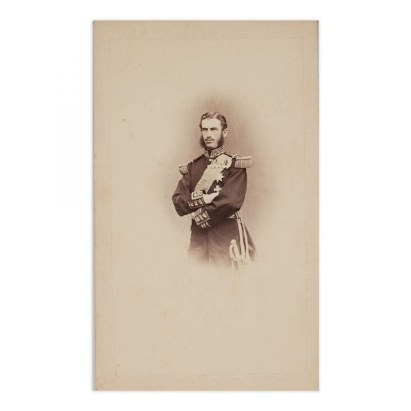 Principele domnitor Carol în ținută militară, fotografie format carte-de-visite, atelier F. Duschek, cca. 1866