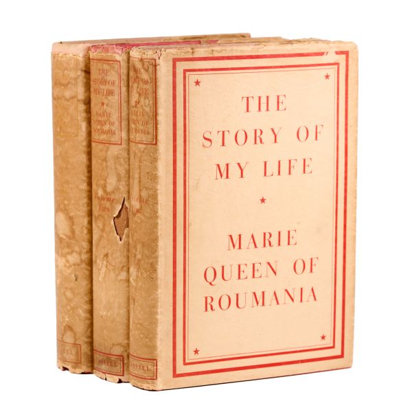 Marie Queen of Roumania, The Story of My Life, trei volume, 1935, cu semnătura reginei Maria
