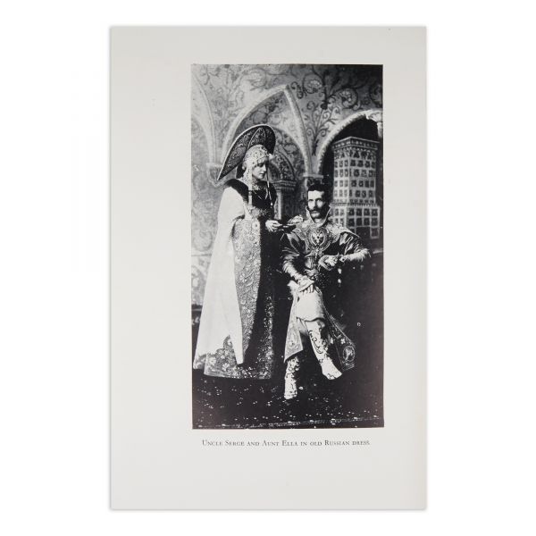 Marie Queen of Roumania, The Story of My Life, trei volume, 1935, cu semnătura reginei Maria