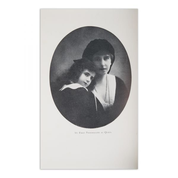 Marie Queen of Roumania, The Story of My Life, trei volume, 1935, cu semnătura reginei Maria