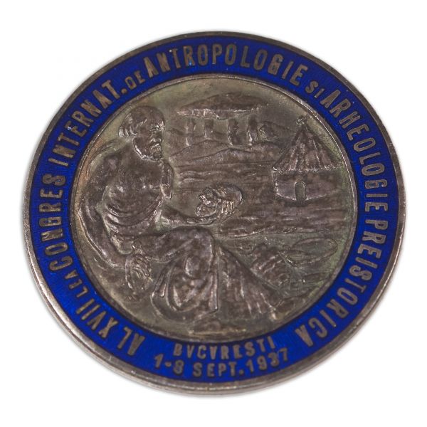 Al XVII-lea Congres Internațional de Antropologie și Arheologie Preistorică, insignă, 1937