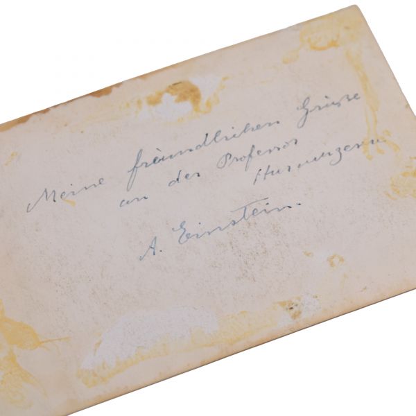 Albert Einstein, fotografie de epocă, cu dedicație pentru Dragomir Hurmuzescu 