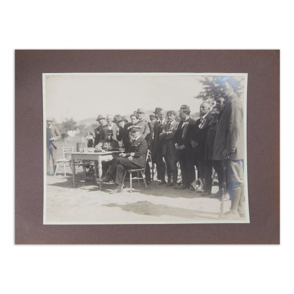 A.S.R. principele Carol la tirul de porumbei de la Gherla organizat de Iuliu Hossu, album fotografic, 1923