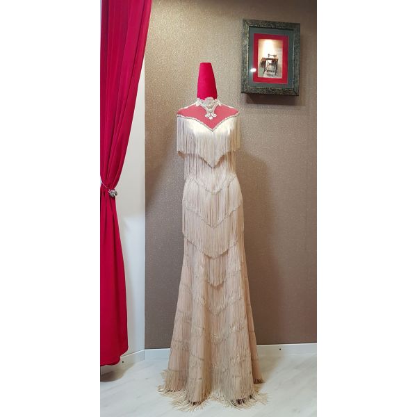 Rochie de ceremonie lucrată manual de creatoarea Mihaela Constantin