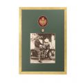 Principele Nicolae, fotografie de mari dimensiuni + insigna din aur a „Moto Clubului Român”, piesă extrem de rară