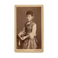 Familia Geanoglu, zece fotografii tip carte-de-visite, atelierele F. Duschek, Pierre Petit, Photographie Parisien, cca. 1880, din colecția familiei Ștefănescu 