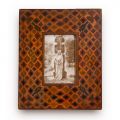 Regina Maria a României, fotografie tip carte poștală într-o ramă neobrâncovenească