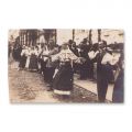 Regina Maria și Iuliu Maniu dansând hora, fotografie de epocă, 1919