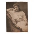 Principesa Maria a României în boudoir, fotografie de epocă, cca. 1902, fotograf H. Walter Barnett
