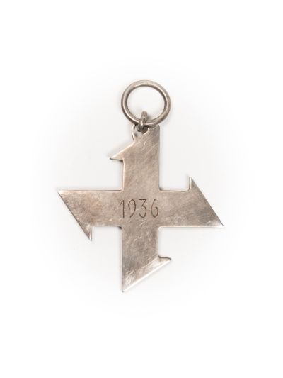 Regimentul 4 Roșiori, breloc din argint și email de culoarea bluemarin, 1936, gravor H. Weiss