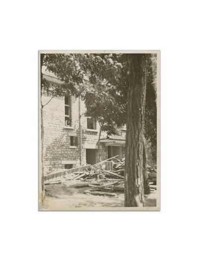Vila Rădulescu în timpul construcției, șase fotografii de epocă, cca. 1930, din colecția familiei Ștefănescu 