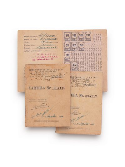 Două carnete pentru aprovizionare, 1943