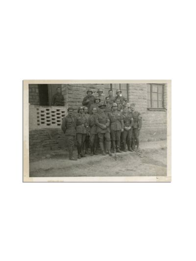 Soldați români pe front, album cu 147 de fotografii