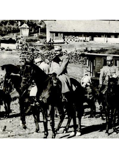Generalul Eremia Grigorescu pe frontul de la Oituz, fotografie de epocă, cca. 1916