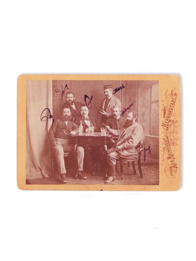 Negustori sibieni, fotografie de cabinet, atelier Aug. Meinhardt, Sibiu, cca. 1870