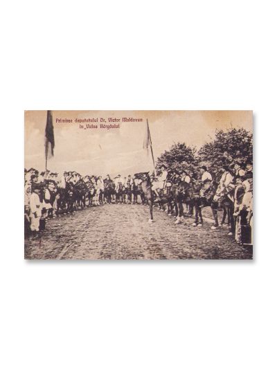 Candidați politici și monumentul celor 13 martiri din Arad, patru cărți poștale fotografice