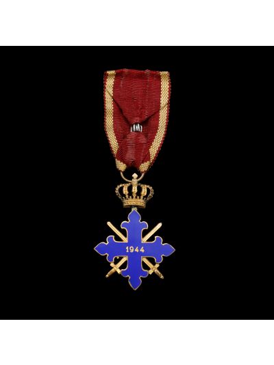 Ordinul „Mihai Viteazul”, clasa a III-lea, model 1944 + cutia de epocă