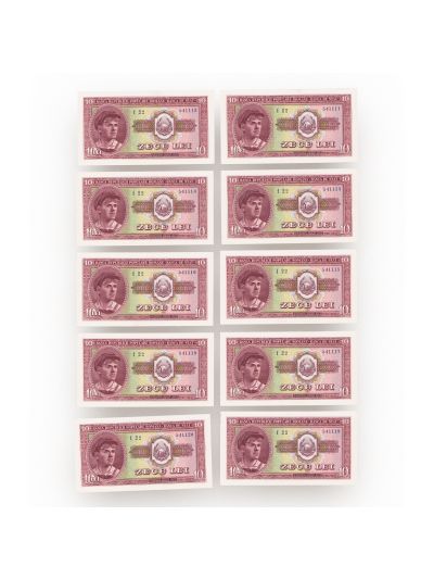 Zece bancnote în valoare de 10 lei din 1952, necirculate, serie consecutivă