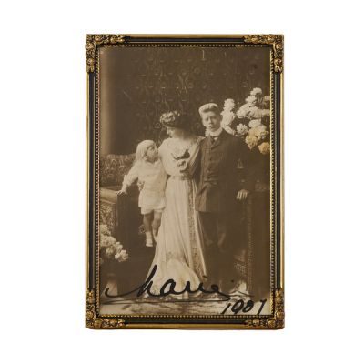 Principesa Maria alături de fiii săi, fotografie tip carte poștală cu semnătură olografă, 1907