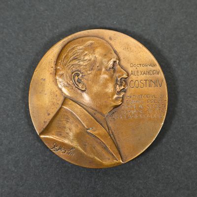 Dr. Alexandru Costiniu, medalie din bronz, 1927, gravor R. Mayol și Carniol fiul