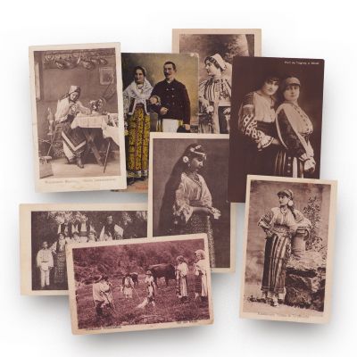 Țărani români, opt fotografii tip carte poștală 