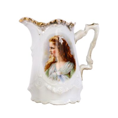 Două carafe din porțelan - Principesa Elisabeta