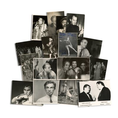 16 fotografii, diverși interpreți de operă români, cu dedicații