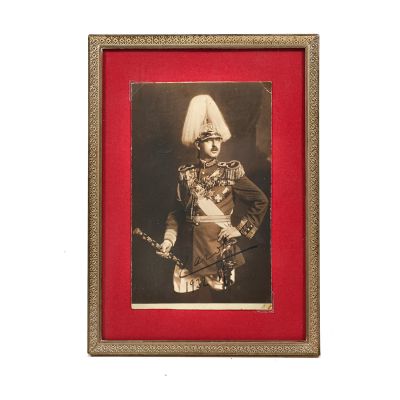 Regele Carol al II-lea, fotografie tip carte poștală, 1932, cu semnătură