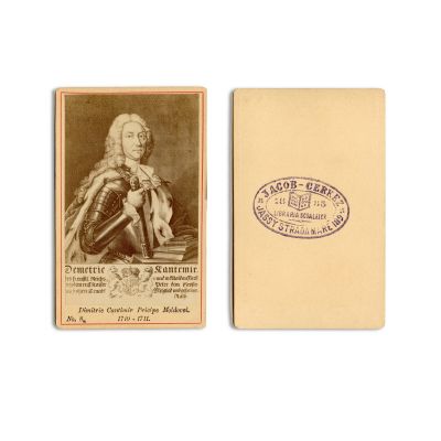 Dimitrie Cantemir, două fotografii după gravura din 1734, atelier Schragar și Jacob-Cerkez