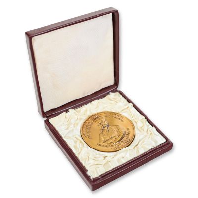 Nicolae P. Romanescu, medalie comemorativă din bronz patinat