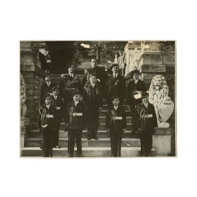 Voievodul Mihai și Clasa Palatină, două fotografii de epocă, cca. 1933 
