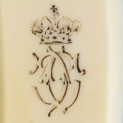 Briceag de buzunar din fildeș, cu trei lame decorat cu monograma regelui Carol I, 1892 
