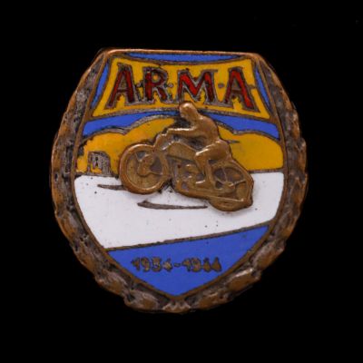  Butonieră a Asociației Române a Motociclistilor Alergatori, 1934-1944 