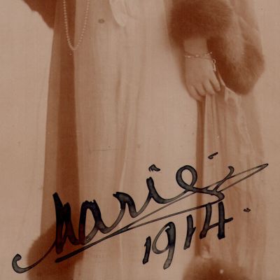 Principesa Maria în ținută de zi, fotografie de mari dimensiuni semnată olograf, 1914