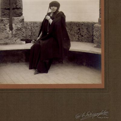 Regina Maria a României la Villa Igiea din Palermo, fotografie de mari dimensiuni, martie 1924, atelier Cav. E. Interguglielmi