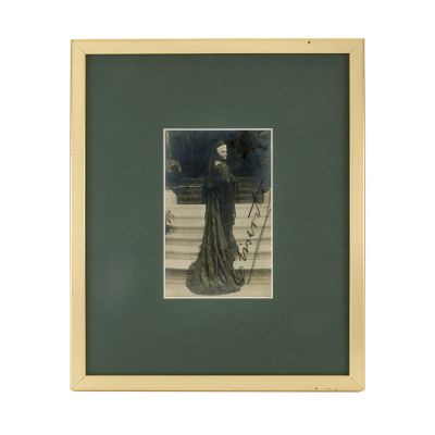 Regina Elisabeta, fotografie tip carte poștală cu semnătura olografă, cca. 1914