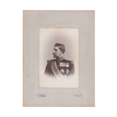 Principele moștenitor Ferdinand într-o ținută militară, fotografie de epocă, atelier Fr. Mandy, cca. 1911