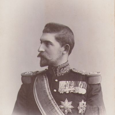Principele moștenitor Ferdinand într-o ținută militară, fotografie de epocă, atelier Fr. Mandy, cca. 1911