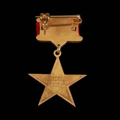 Medalia „Secera și Ciocanul” din tombac