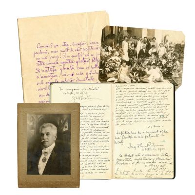 Familia Prodrom, fotografii și caietul de oaspeți al moșiei de la Urlești, cu semnăturile lui Ion C. Vissarion, Vasile Militaru, Constantin C. Giurescu
