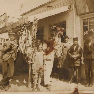 Măcelăria Moderna, fotografie format carte poștală
